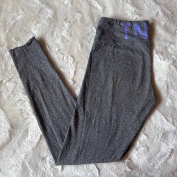 TNA Artizia Grey Leggings Spiral Logo Ladies Size Medium - Picture 1 of 14